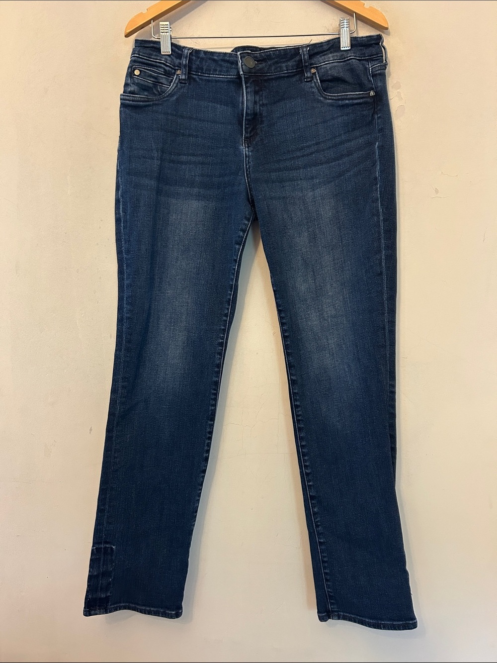 Kut from the Kloth Women's Dark Blue Straight Leg Jeans Size 14 EUC